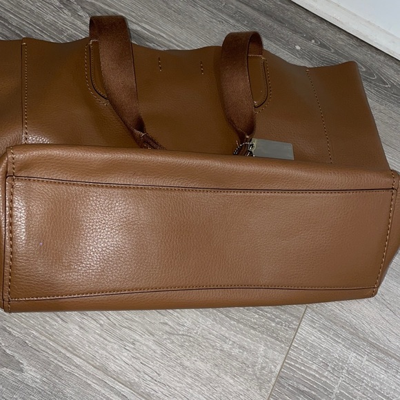 Coach Darby Tote - Picture 8 of 10